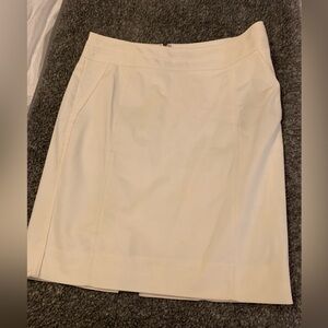 White House Black Market White Skirt, Sz 12